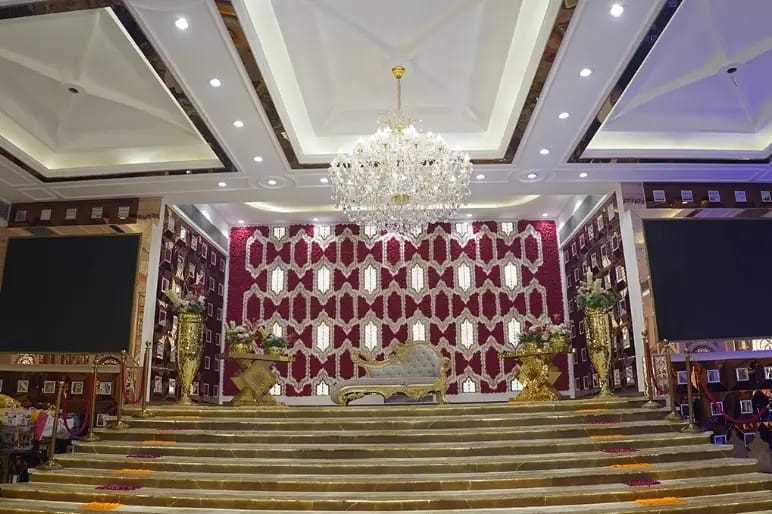 The Gracious Banquets